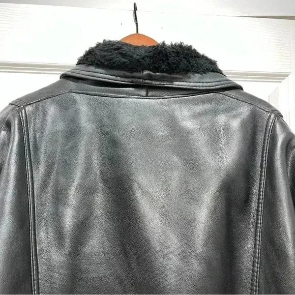 V Made in Italy soft Leather black Coat with super warm lining, pockets - Picture 4 of 11